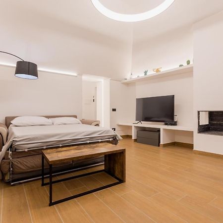 Exclusive Parking Flat X 4 Near Metro 1 Salvator Rosa Appartamento Napoli Esterno foto