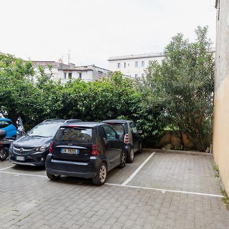 Exclusive Parking Flat X 4 Near Metro 1 Salvator Rosa Appartamento Napoli Esterno foto