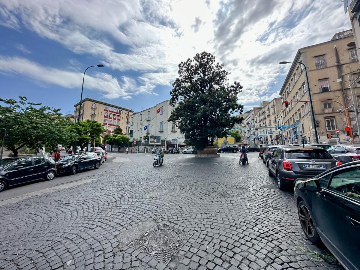Exclusive Parking Flat X 4 Near Metro 1 Salvator Rosa Appartamento Napoli Esterno foto