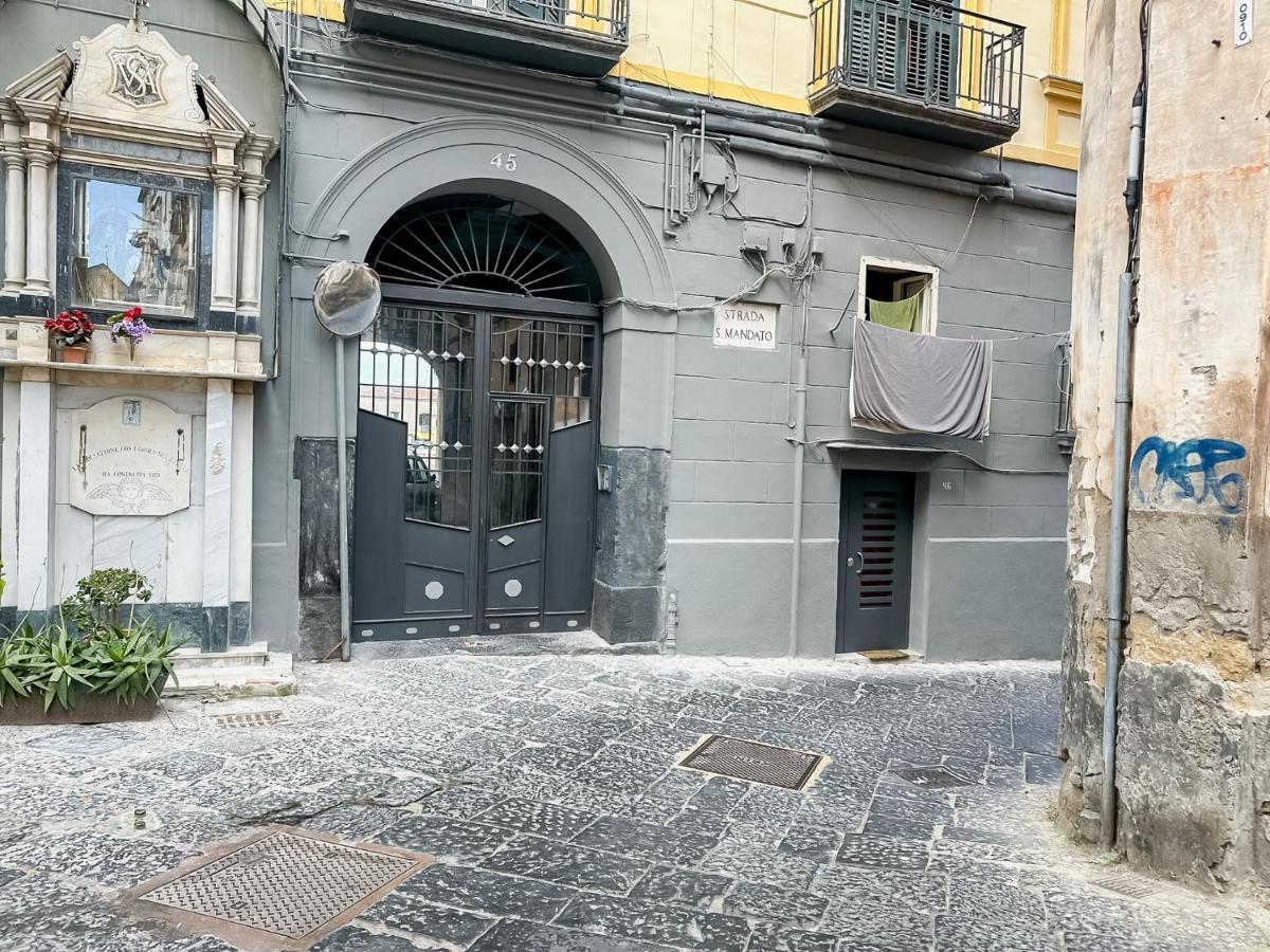 Exclusive Parking Flat X 4 Near Metro 1 Salvator Rosa Appartamento Napoli Esterno foto