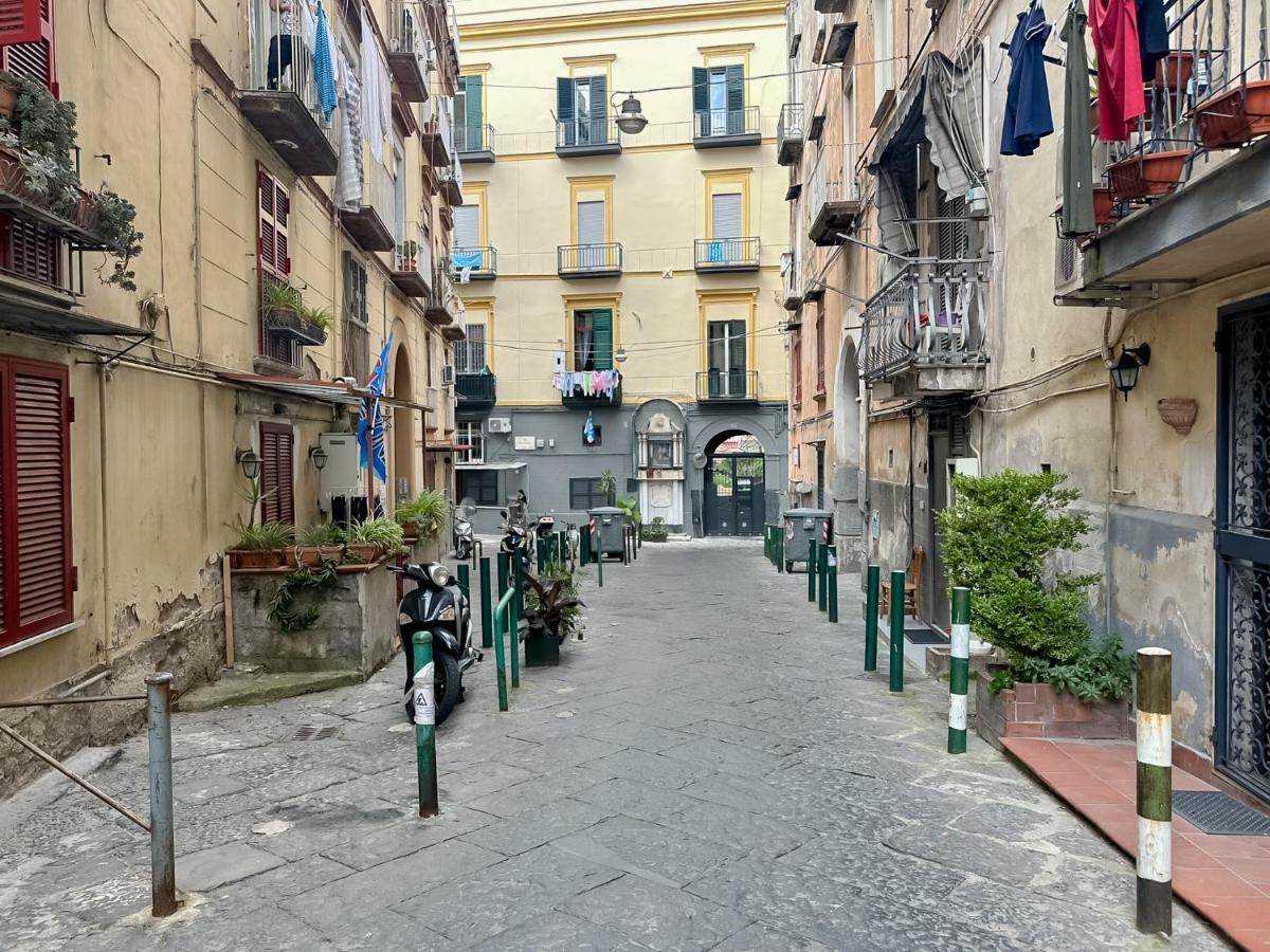Exclusive Parking Flat X 4 Near Metro 1 Salvator Rosa Appartamento Napoli Esterno foto