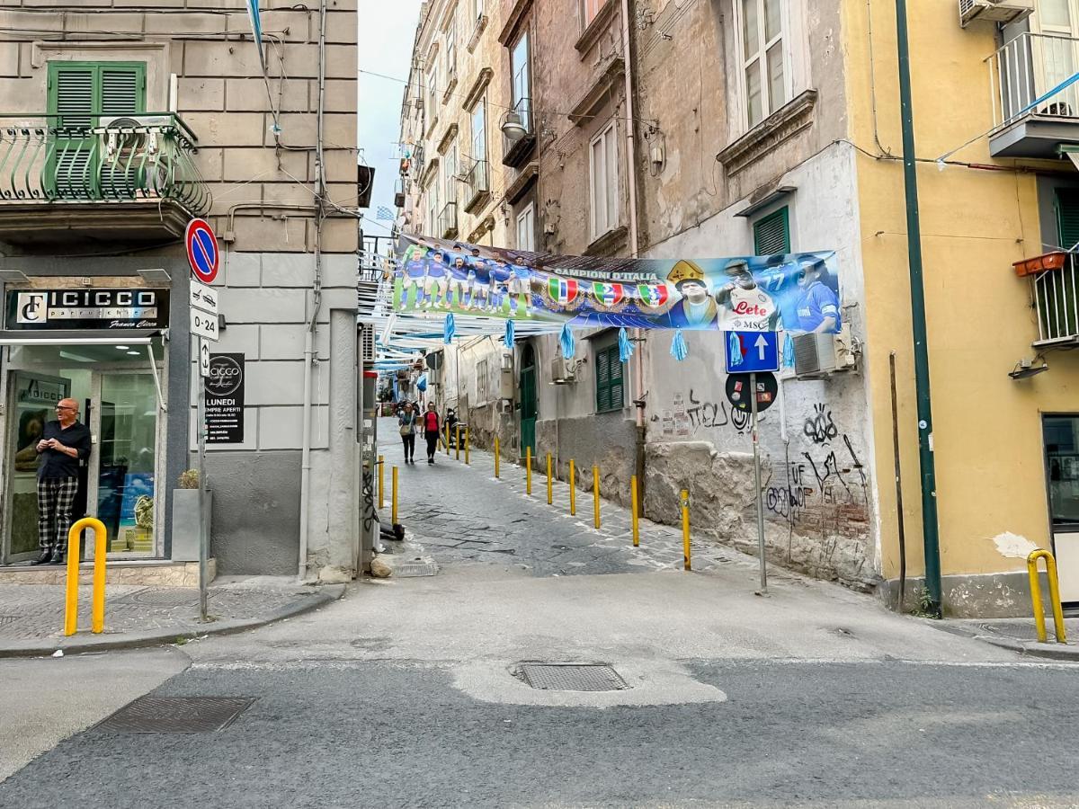 Exclusive Parking Flat X 4 Near Metro 1 Salvator Rosa Appartamento Napoli Esterno foto