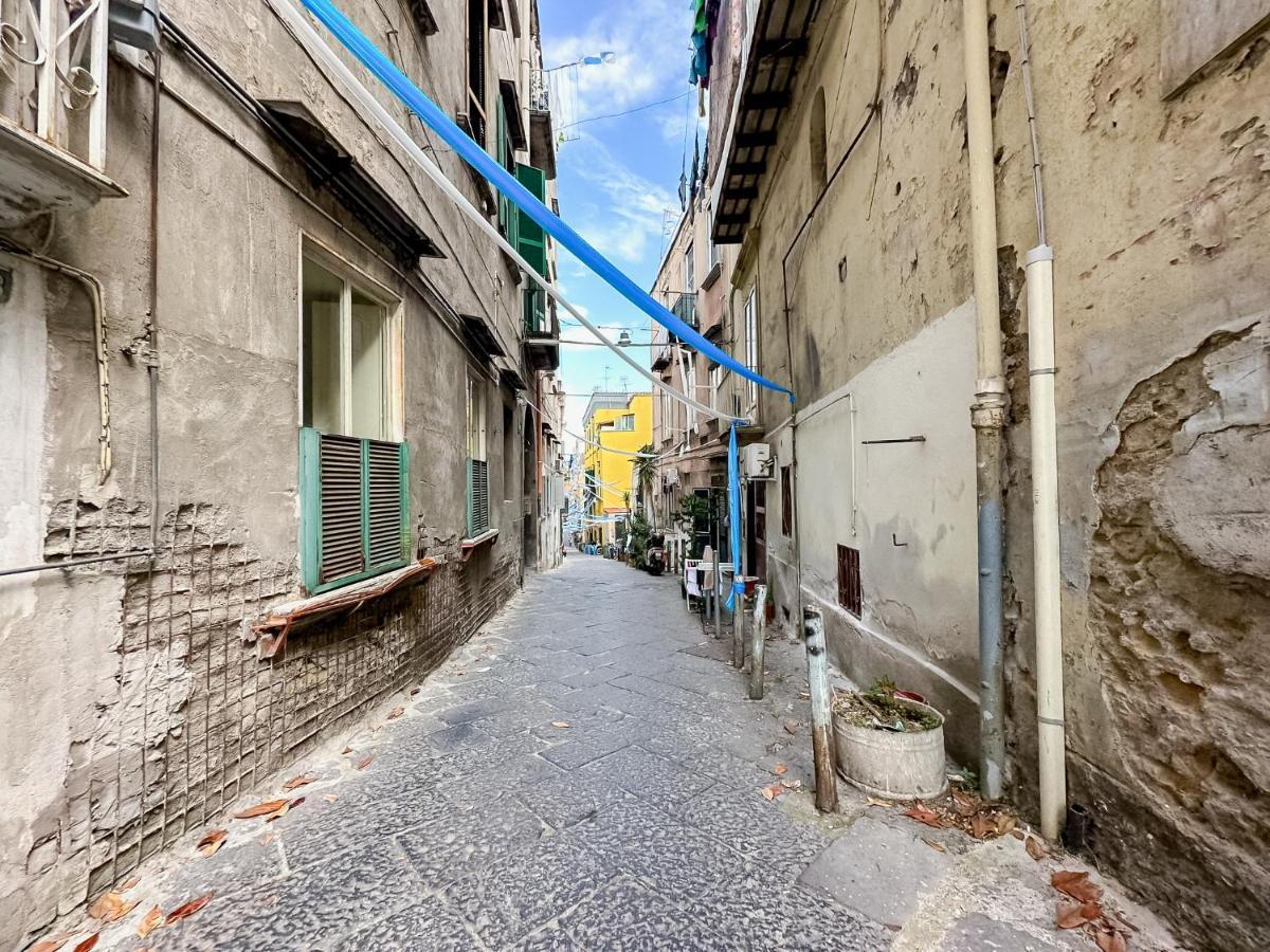 Exclusive Parking Flat X 4 Near Metro 1 Salvator Rosa Appartamento Napoli Esterno foto