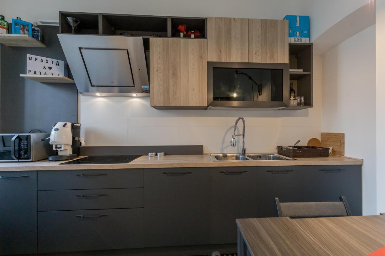 Exclusive Parking Flat X 4 Near Metro 1 Salvator Rosa Appartamento Napoli Esterno foto