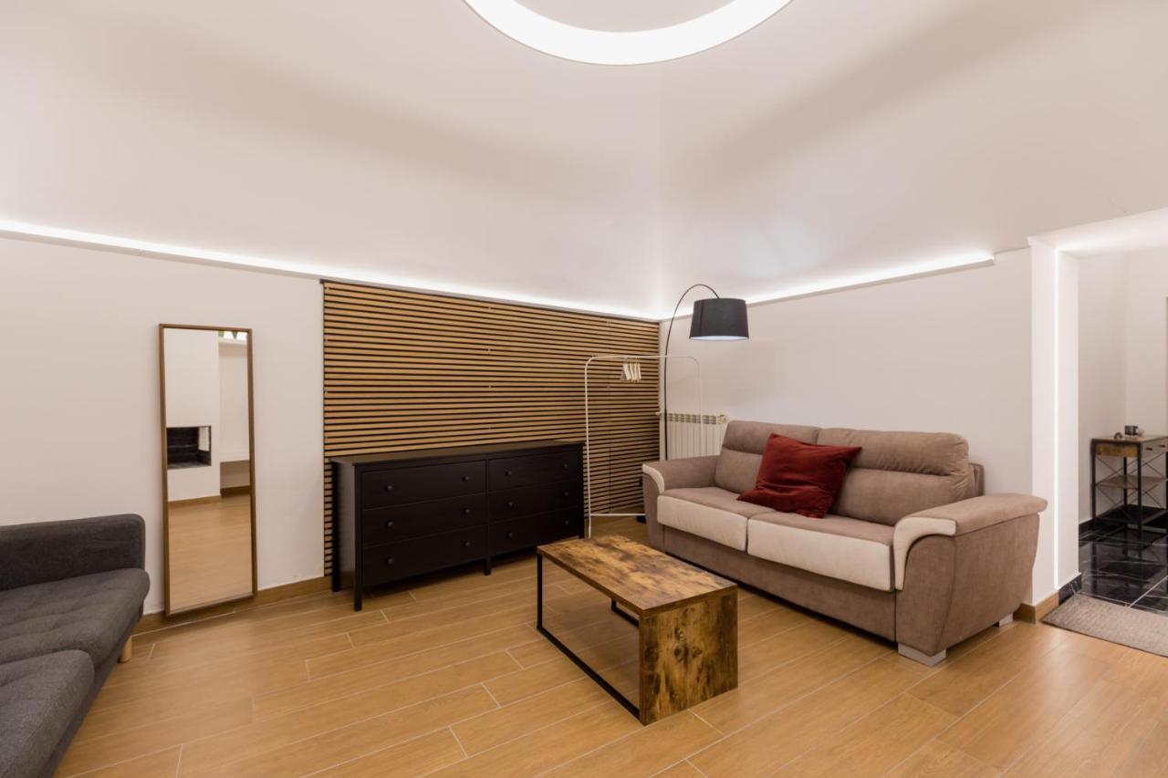Exclusive Parking Flat X 4 Near Metro 1 Salvator Rosa Appartamento Napoli Esterno foto