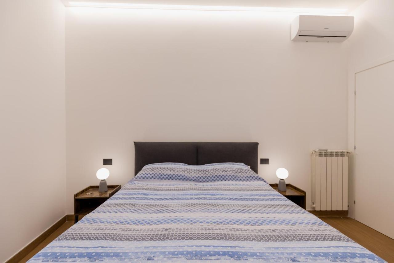 Exclusive Parking Flat X 4 Near Metro 1 Salvator Rosa Appartamento Napoli Esterno foto