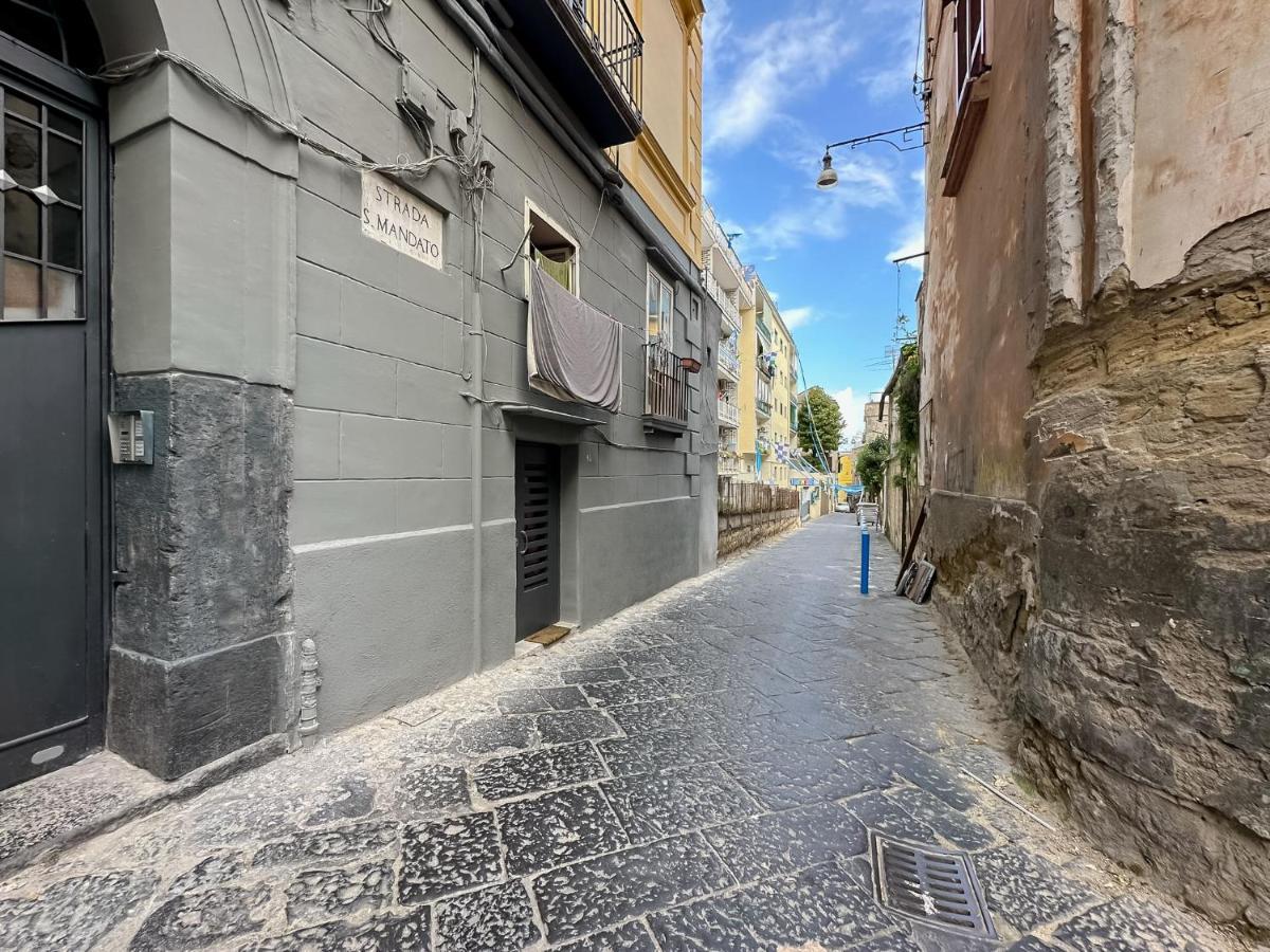 Exclusive Parking Flat X 4 Near Metro 1 Salvator Rosa Appartamento Napoli Esterno foto