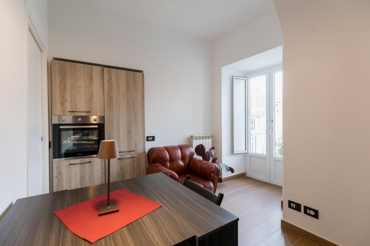 Exclusive Parking Flat X 4 Near Metro 1 Salvator Rosa Appartamento Napoli Esterno foto