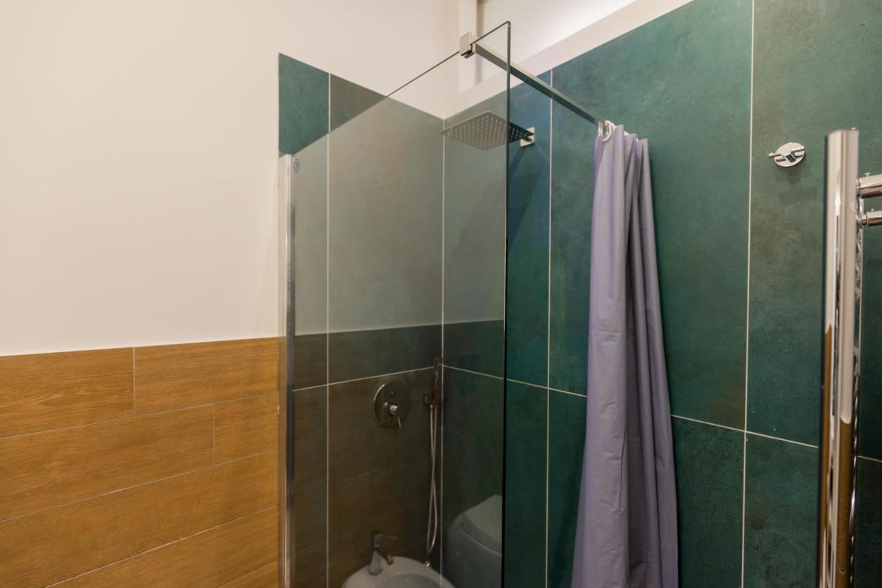 Exclusive Parking Flat X 4 Near Metro 1 Salvator Rosa Appartamento Napoli Esterno foto