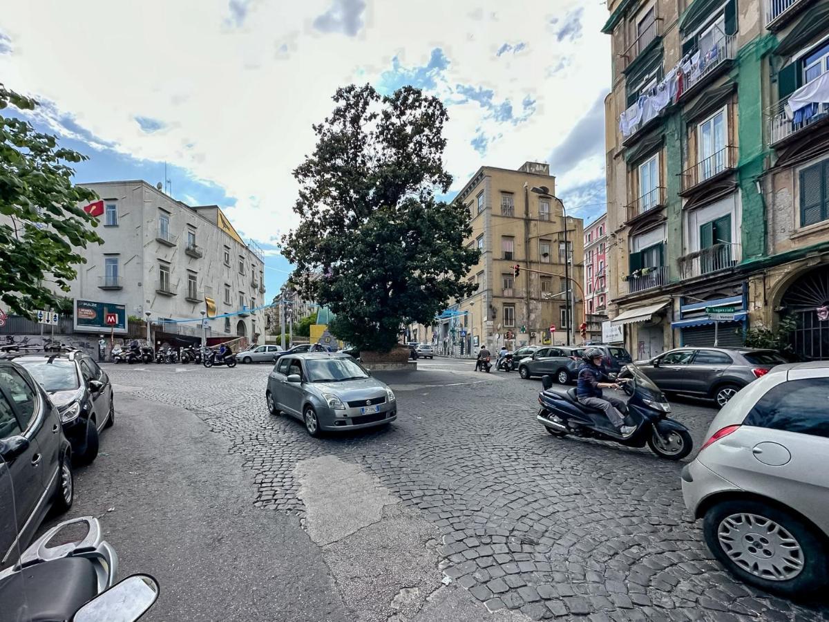Exclusive Parking Flat X 4 Near Metro 1 Salvator Rosa Appartamento Napoli Esterno foto